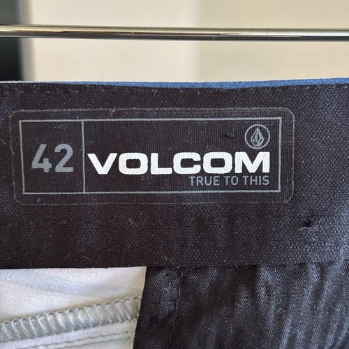 NWT Volcom Surf & Turf Mens 42x10 Gray Stripe Hybrid Chino Stretch Swim Shorts - Picture 7 of 11