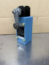 Honeywell Micro Switch 151ML1 Precision Limit Switch Roller Arm New