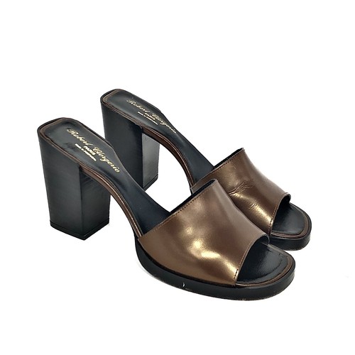 Tacones deslizantes de cuero bronce Robert Clergerie talla 7 B - Imagen 3 de 12