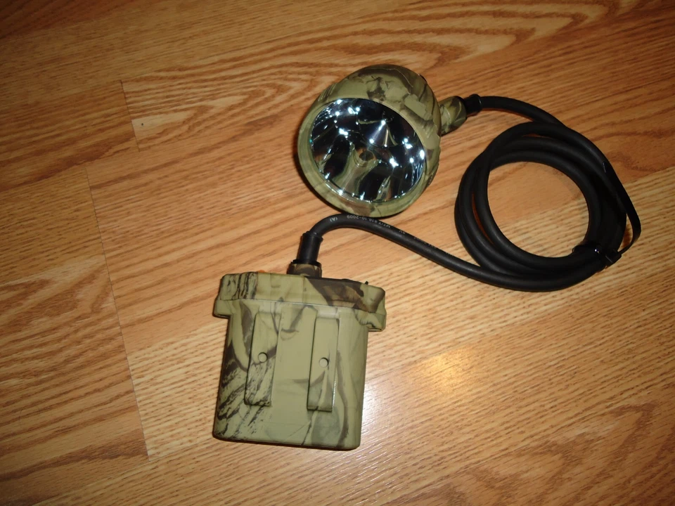 110000 LX COON HUNTING  LIGHT  CAMO MEGA BRIGHT - Image 2 of 2