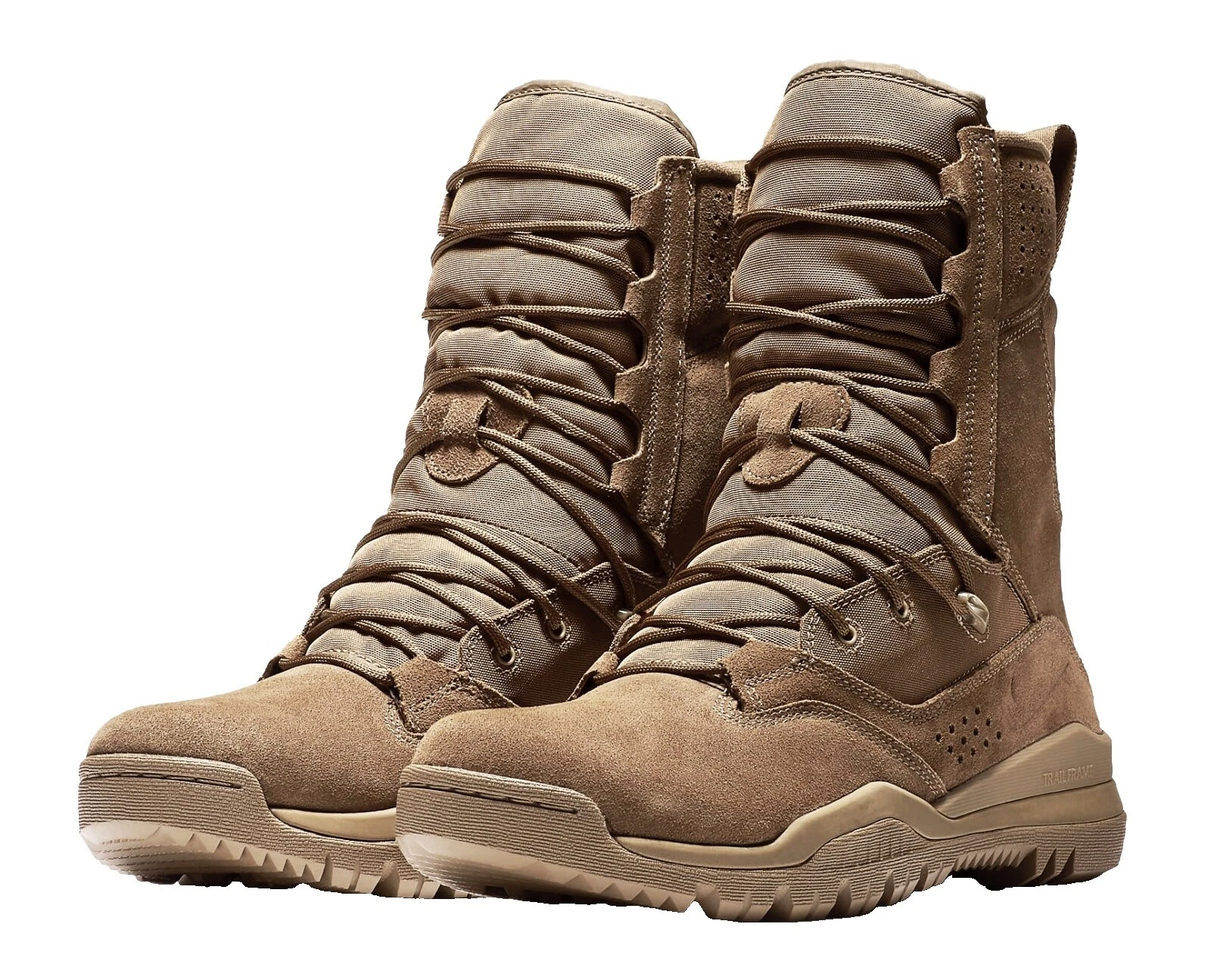 Botas Nike de gamuza marrón para hombre