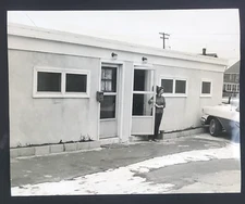 1958 Winthrop Massachusetts MA House Home Garage Car City Renter Vtg Press Photo