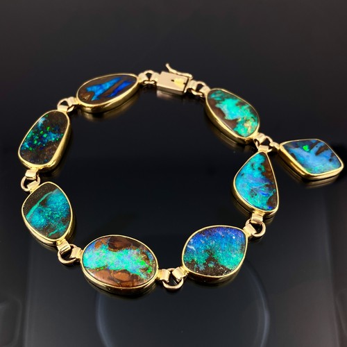 22k & 14k Yellow Gold Bezel-Set Cabochon Opal Bracelet 7"