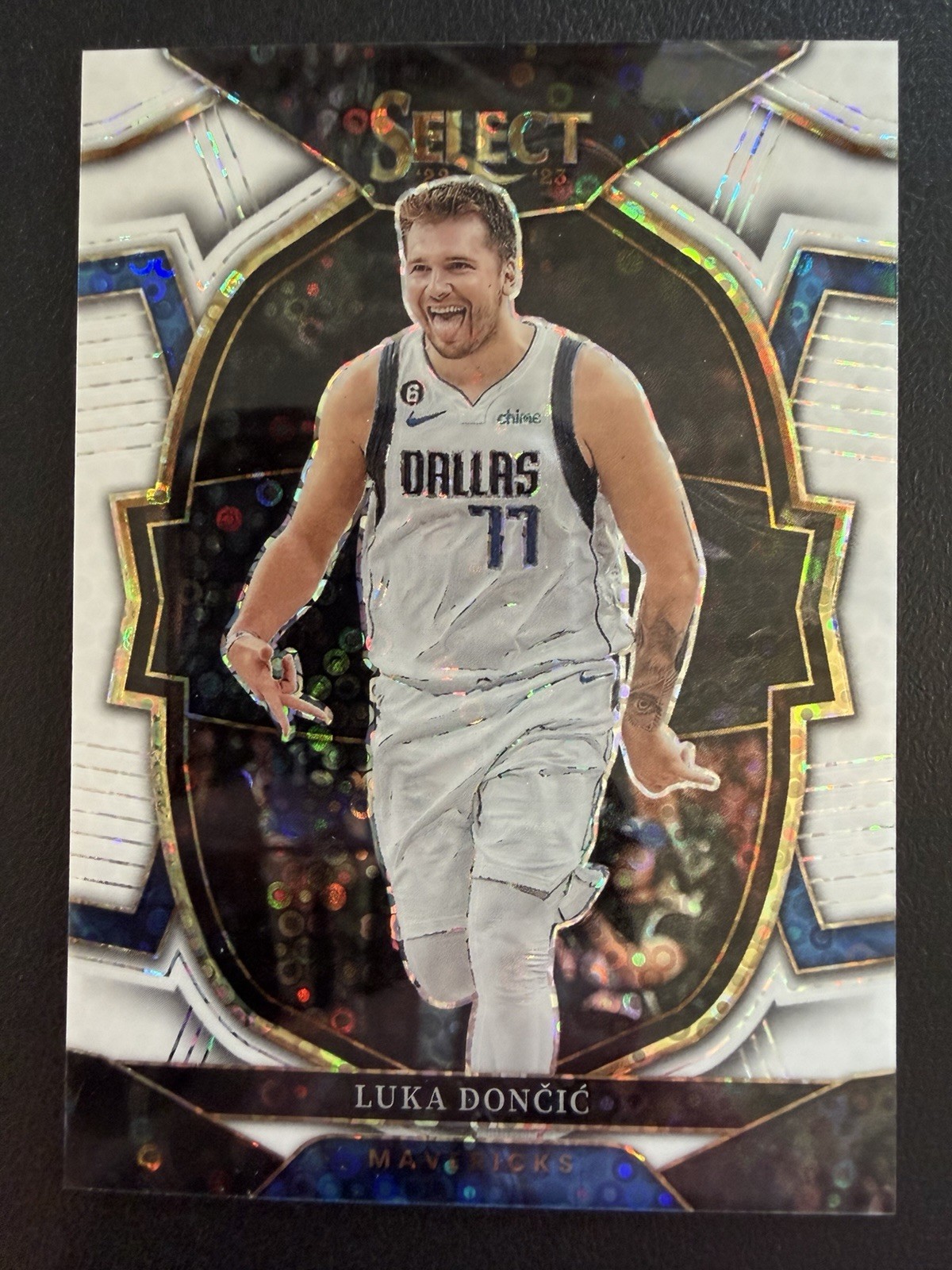 2022 Panini Select Luka Doncic Concourse White Disco Prizm /75 #51