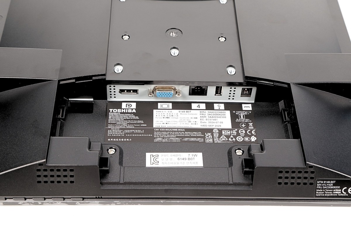 Toshiba TCx 6149-B0T 15