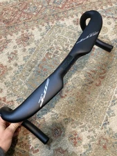 Zipp SL Speed aero carbon road handlebar 42 cm c-c internal routing matte black