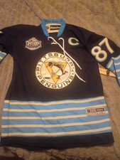Sidney Crosby 2011 Winter Classic/Alternate Reebok Authentic Hockey Jersey L/XL