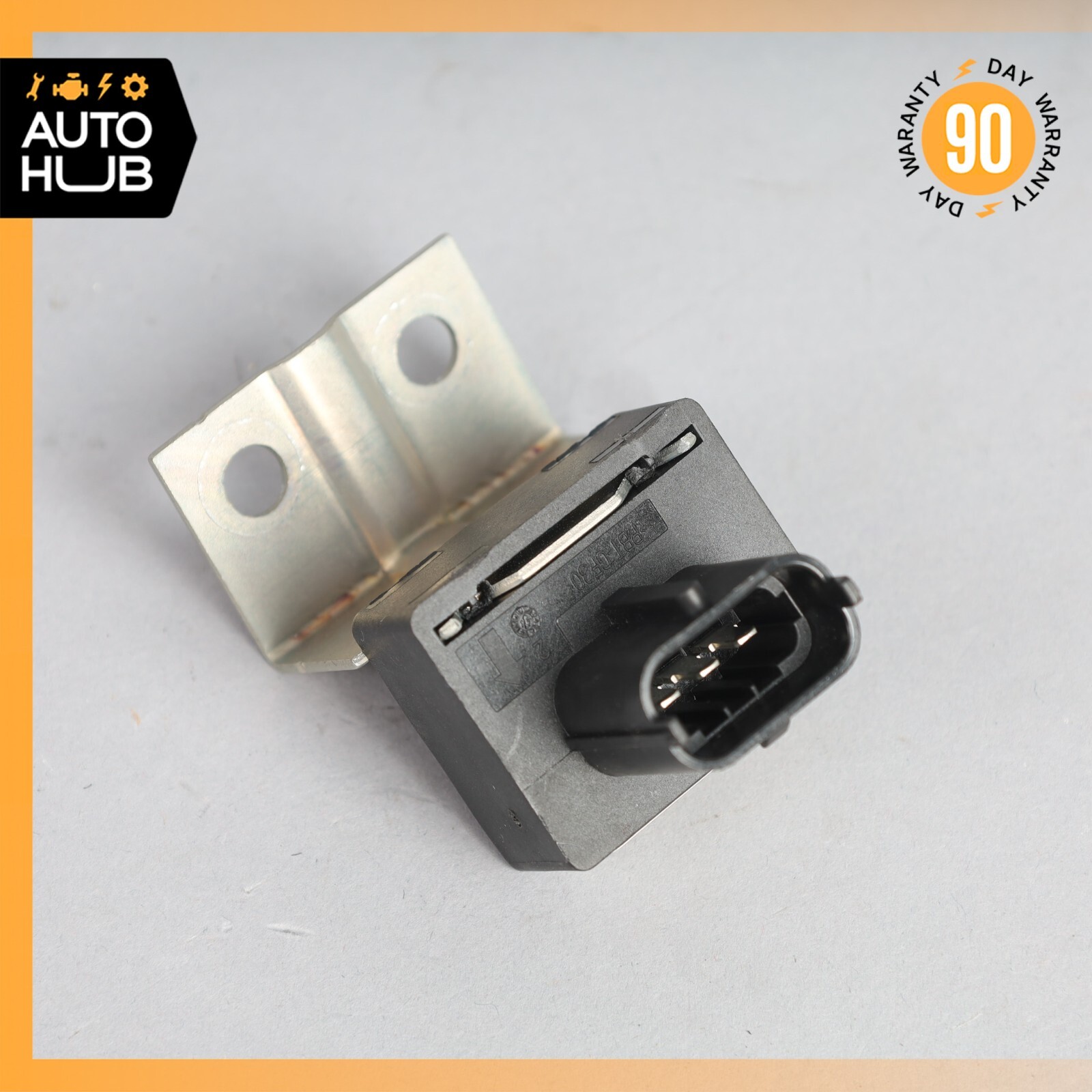 14-20 Maserati Levante S Ghibli Rear Acceleration Sensor Module Unit OEM 26k