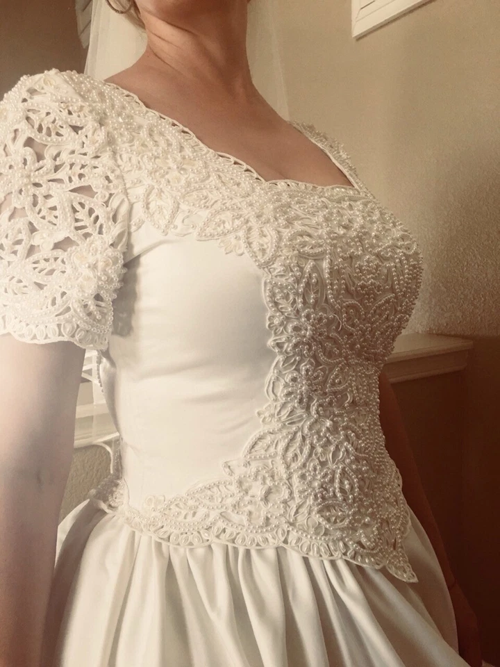 Forever Young Brautkleid Hochzeitskleid Weiß Perlen A Princess Grösse 40 42 - Bild 4 von 4