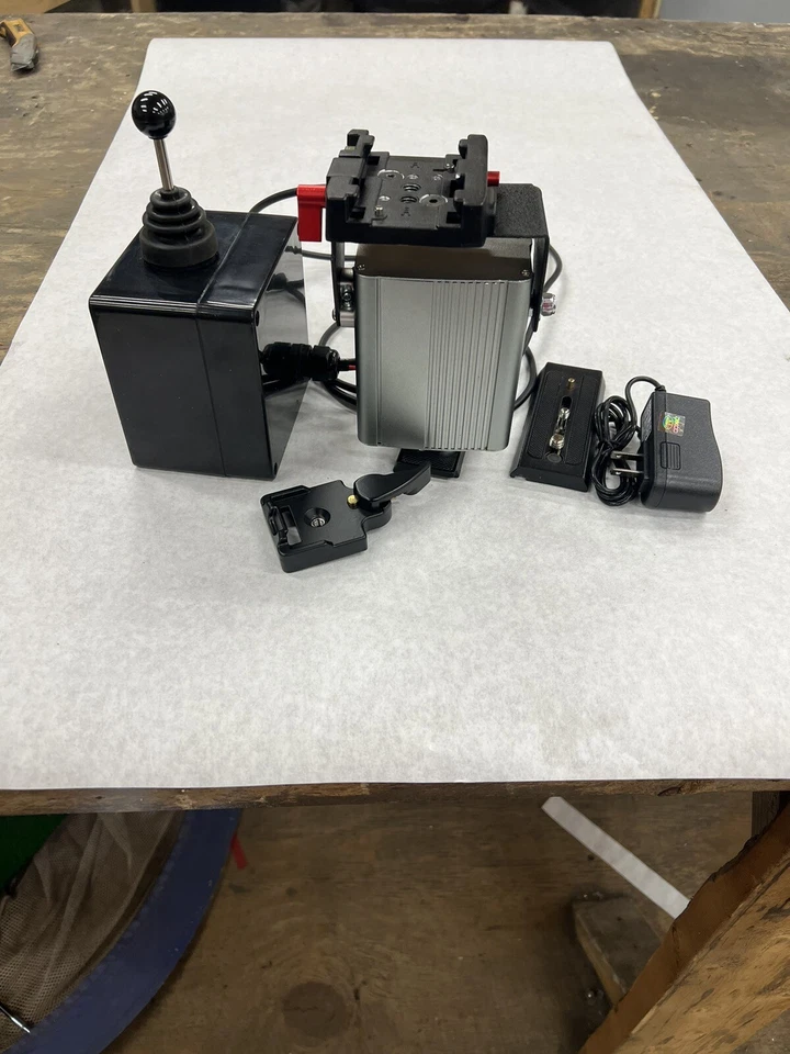 Pan Head Tripod Mount With Joystick And 25ft Cord - Image 2 of 4