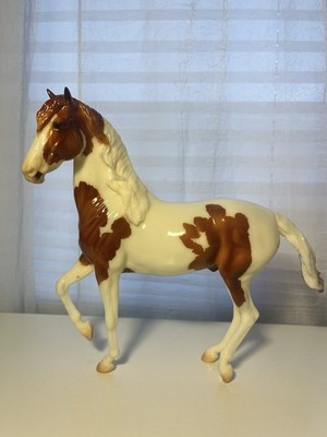 QUICK SHIP BREYER BREYERFEST 2021 TASSILI GLOSSY PINTO MAWARI SHORT TAIL #711476