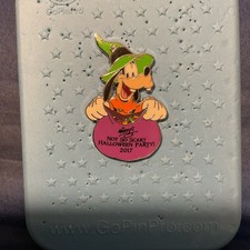 Disney Mickey Not So Scary Halloween Party 2017 Mystery Box Goofy Pin
