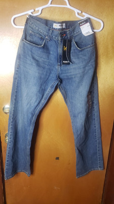 NWT Lee Men's Modern Series Relaxed Boot cut Jeans Comfort and Durability Denim