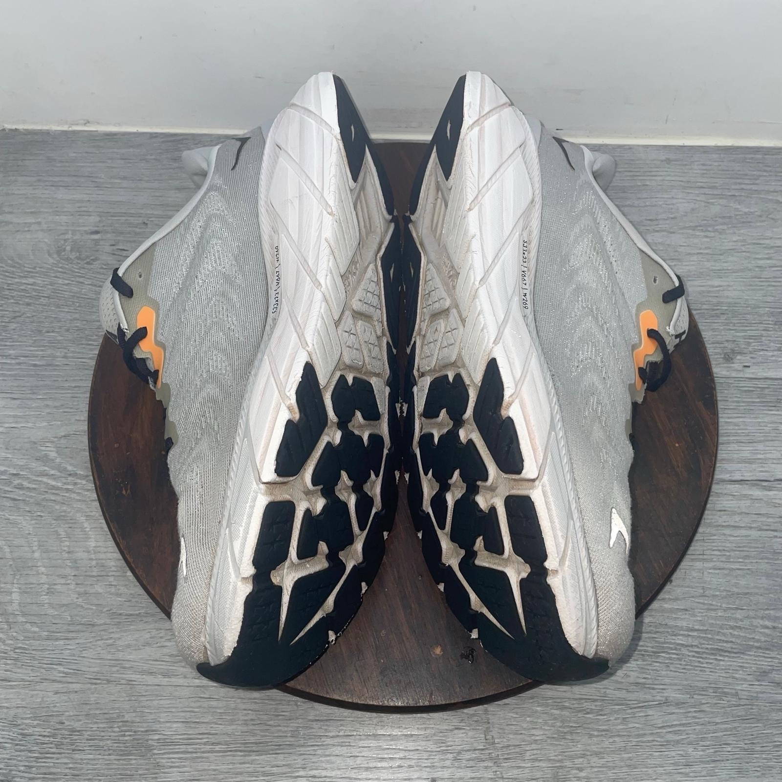 Hoka One One Arahi 6 Running Shoes Mens Size 12 D Gray White Lightweight ProFly thumbnail 7