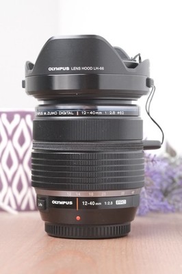 Olympus M.Zuiko Digital ED 12-40mm f/2.8 PRO Zoom Lens  - Micro Four Thirds