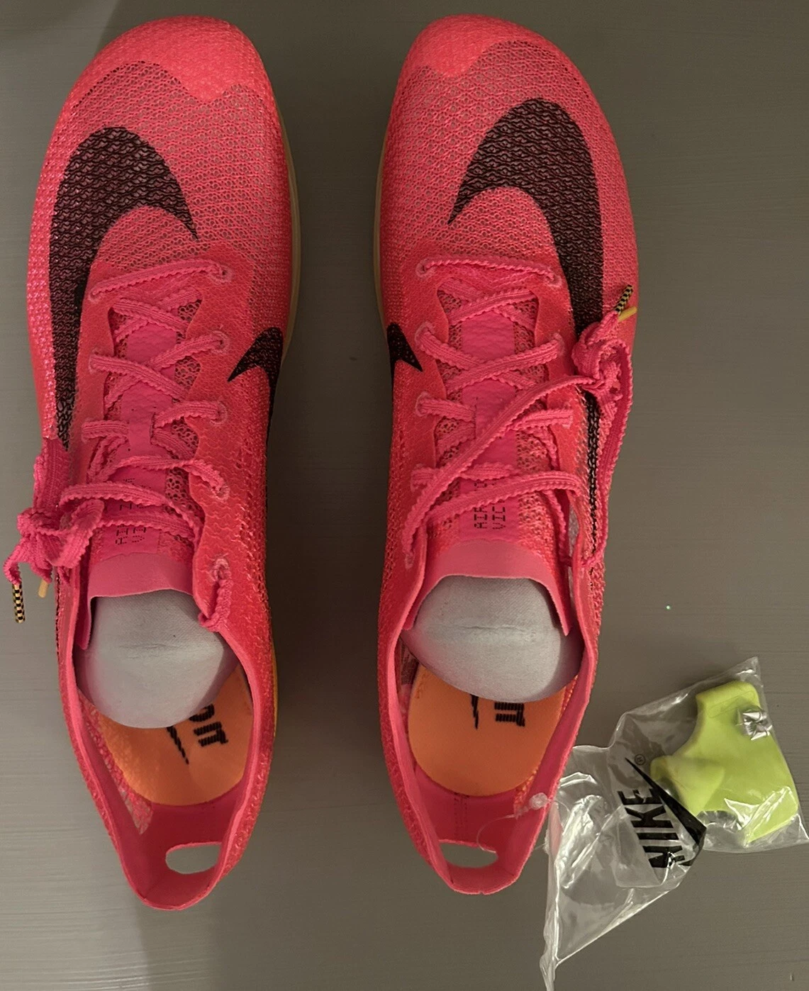 Neuf taille 12 hommes Nike Air Zoom Victory hyper rose avec pointes CD485 600
