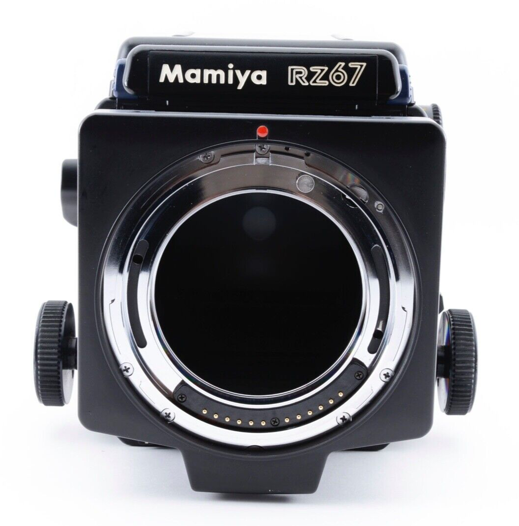 "N MINT" Mamiya RZ67 Medium Format Film Camera Body 120 Film Back
