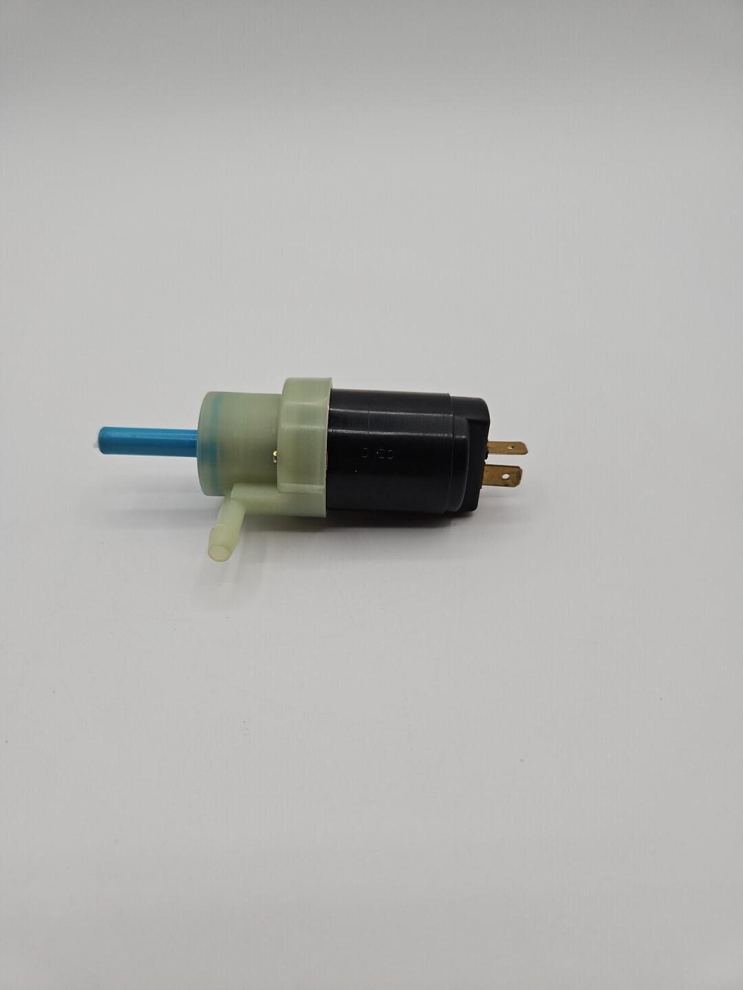 BENTLEY & ROLLS ROYCE-PUMP (Windscreen washer) (UD70672)