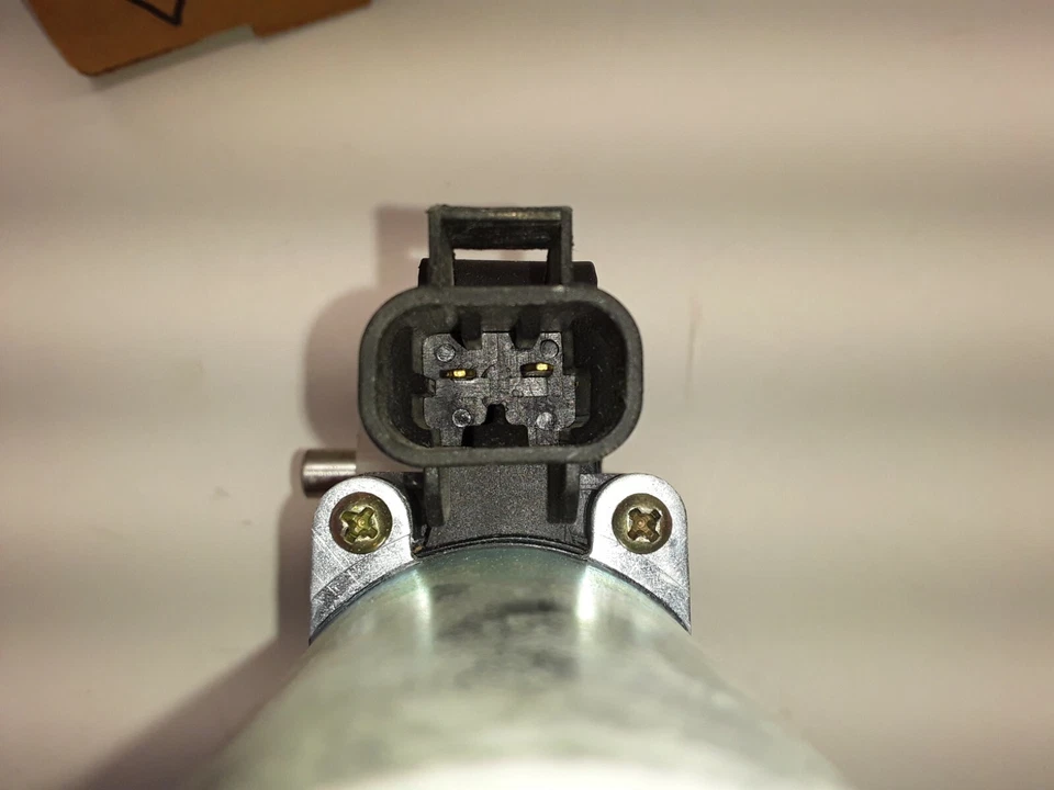 Motor de ventana eléctrica trasero derecho para Saturn L100-L300,LW200,LW300,LS,LS1,LS2,LW1/2 Foto 3 de 4