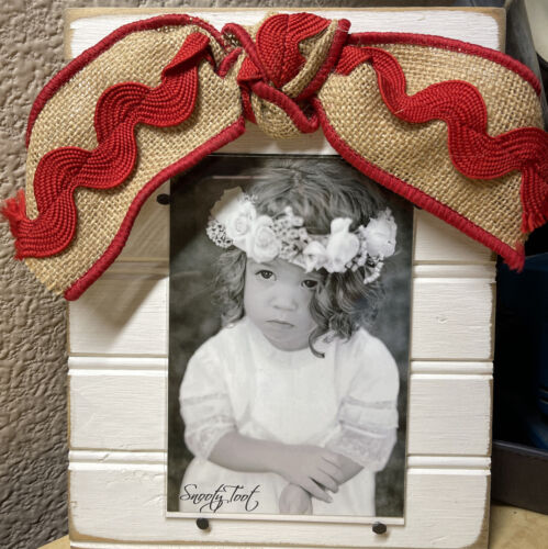 Vintage Rustic Picture Frame White Wainscoting Wood & Christmas Burlap Ribbon  - Picture 1 of 10