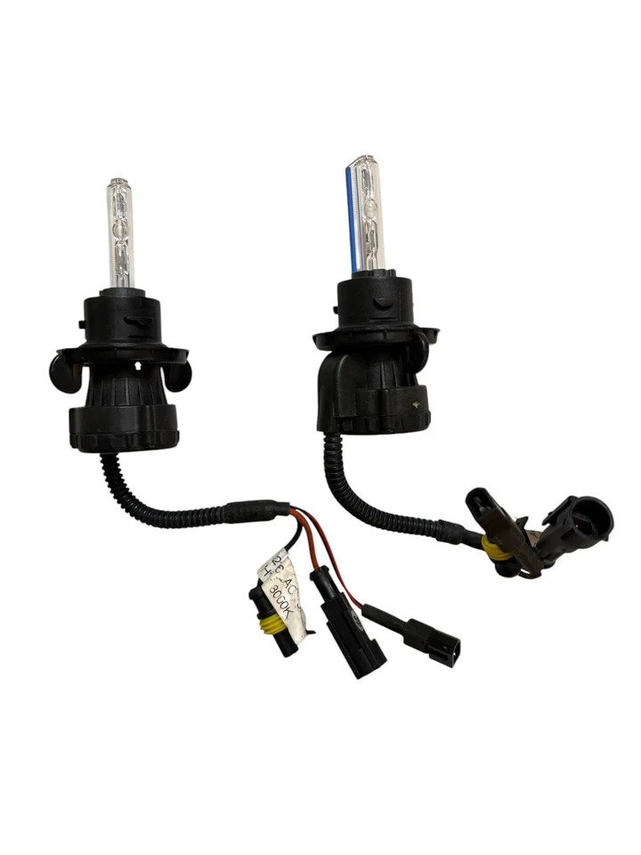 2 HI-LOW BEAMS 35W Replacement HID XENON Bulbs Lamp H13 8000k (Untested) - Image 2 of 3