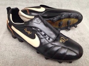 nike tiempo ronaldinho