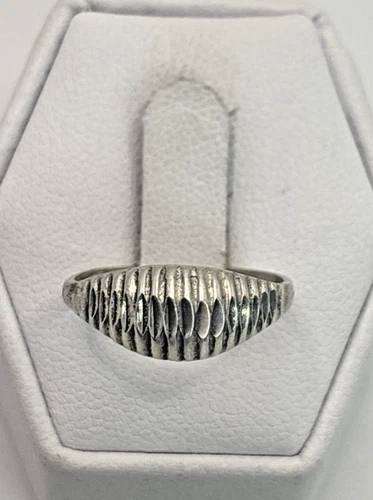 STUNNING .925 Vintage Sterling Silver Estate Ring Size 6.5