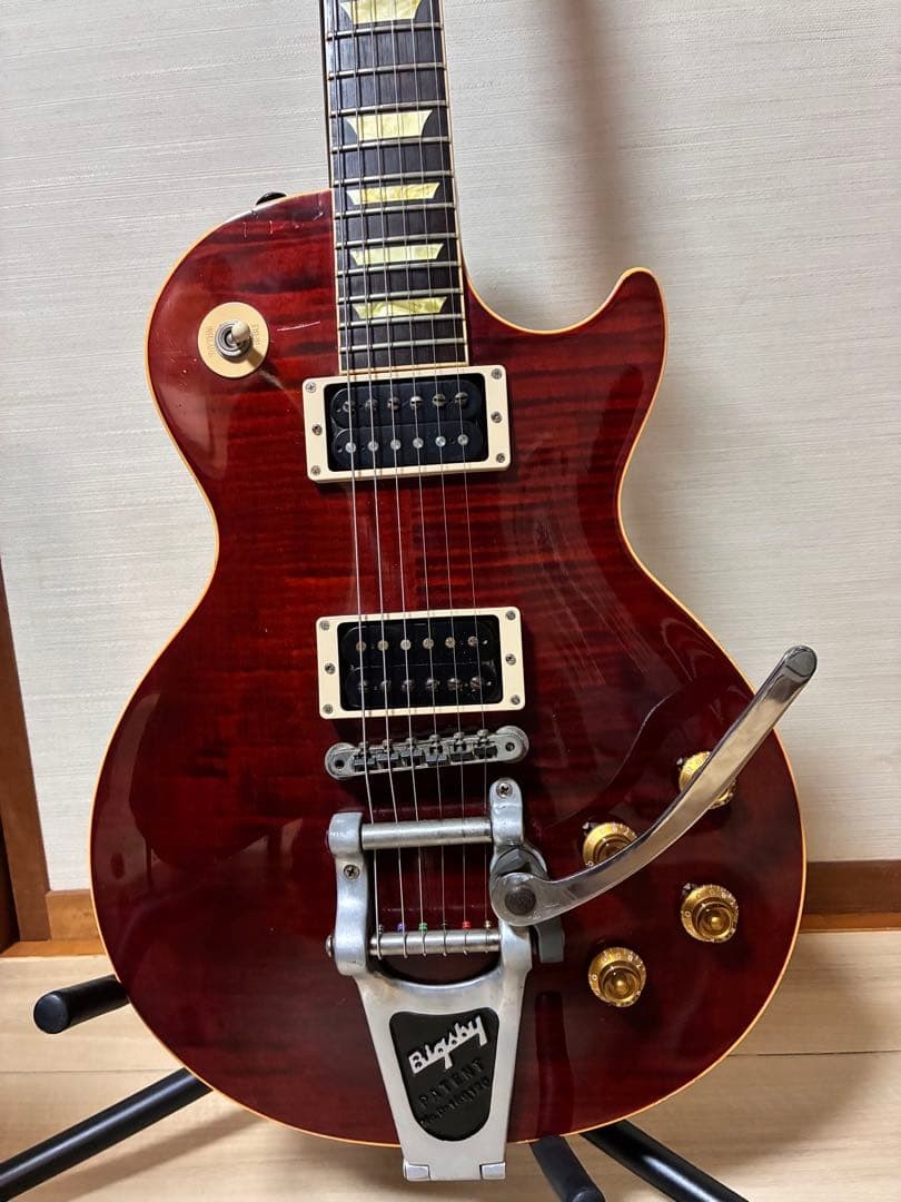 Gibson Les Paul Classic Plus Trans Red Bigsby 2000 Used Guitar