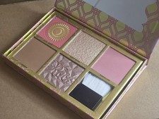 Benefit Blush Bar Blush & Bronzer Palette Brand New .