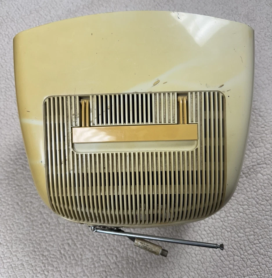 Vintage "Philco Ford" 1970's  Space Age Era TV B&W, WORKS 11" Tall - Image 4 of 4