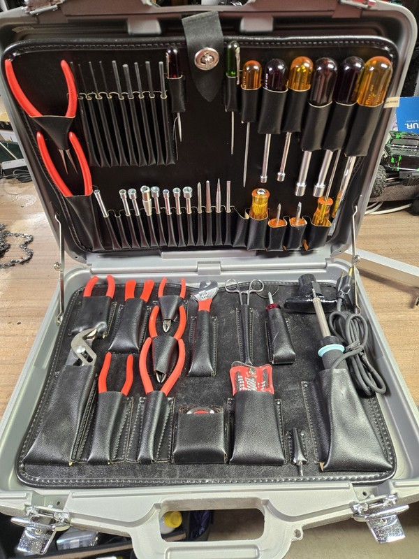 Xcelite TCMG-150 ST Electrician SERVICE TOOL SET Complete & Mint Condition! 