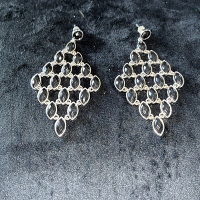 Faceted Jet & Silver tone Links Dangle Earrings. Modern 3  Long