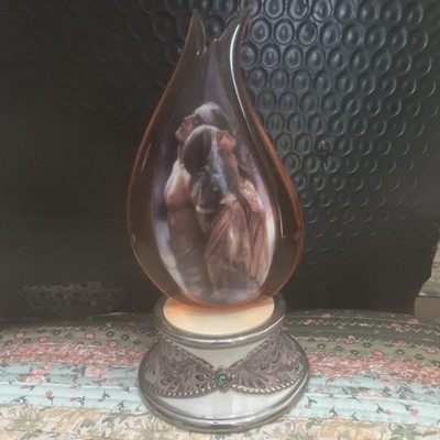 Ardleigh Elliott Heart and Soul Illuminated Music Box Eternal Light of Love Lee 