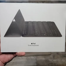 Apple Smart Keyboard Case For Apple iPad - Black (MX3L2LL/A) NEW