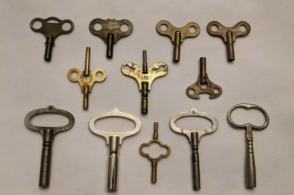 Clock Keys Vintage Antique ALL Sizes 30 Pieces Parts Tools, 59 OFF