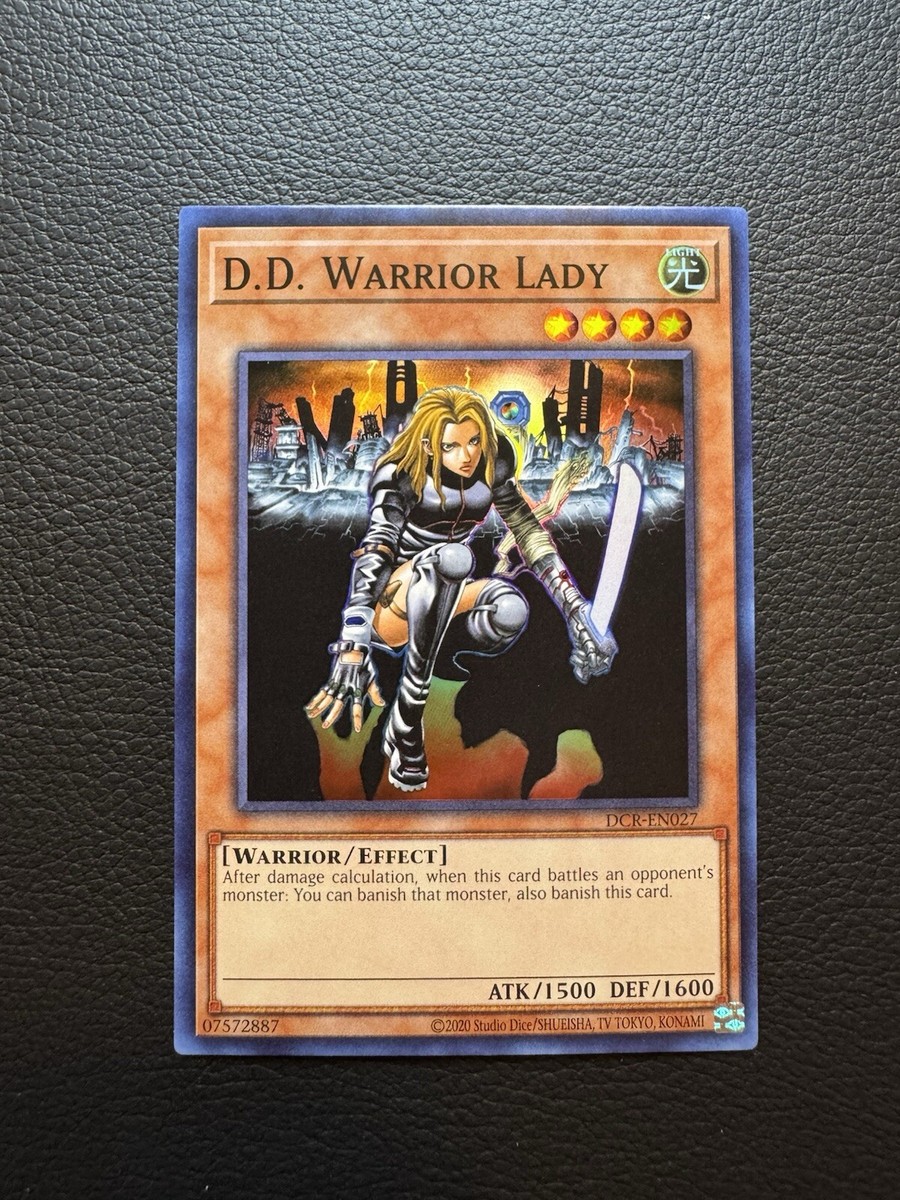 D.D. Warrior Lady - DCR-EN027 - Super Rare PL Dark Crisis Yugioh