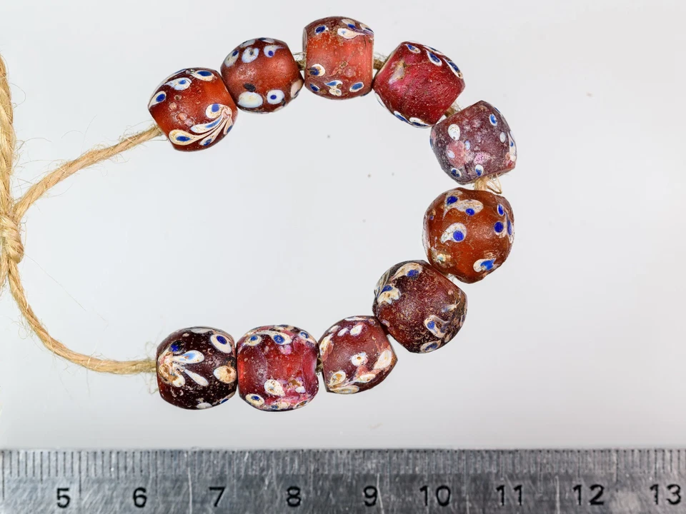 Antique Venetian African Trade White Heart Beads with Floral Design, group of 10 - Image 3 of 4