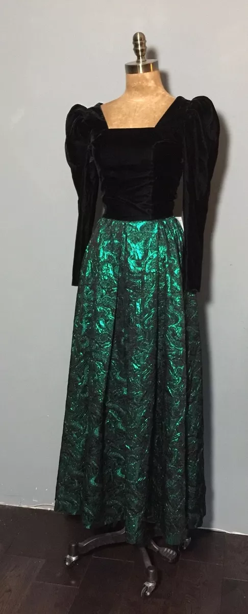 Black velvet evening clearance skirt