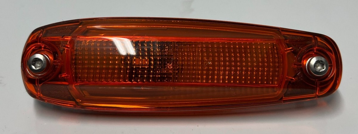 A66-01728-003 / A66-01728-004 Freightliner Marker Light - Amber