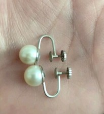 14K White Gold Cultured Pearl Earrings Screw-Back