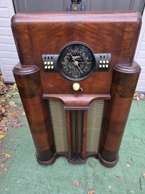 Zenith Art-Deco 7s363 Console Tube Radio (1939)   All Original  
