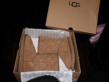 UGG Boots CLASSIC SHORT II GRAPHIC LOGO SUEDE BOOTS 1153531 WOMEN SIZE 8 NEW