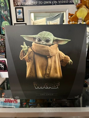 Hot Toys The Mandalorian The Child Life-Size Figure LMS013 NIB