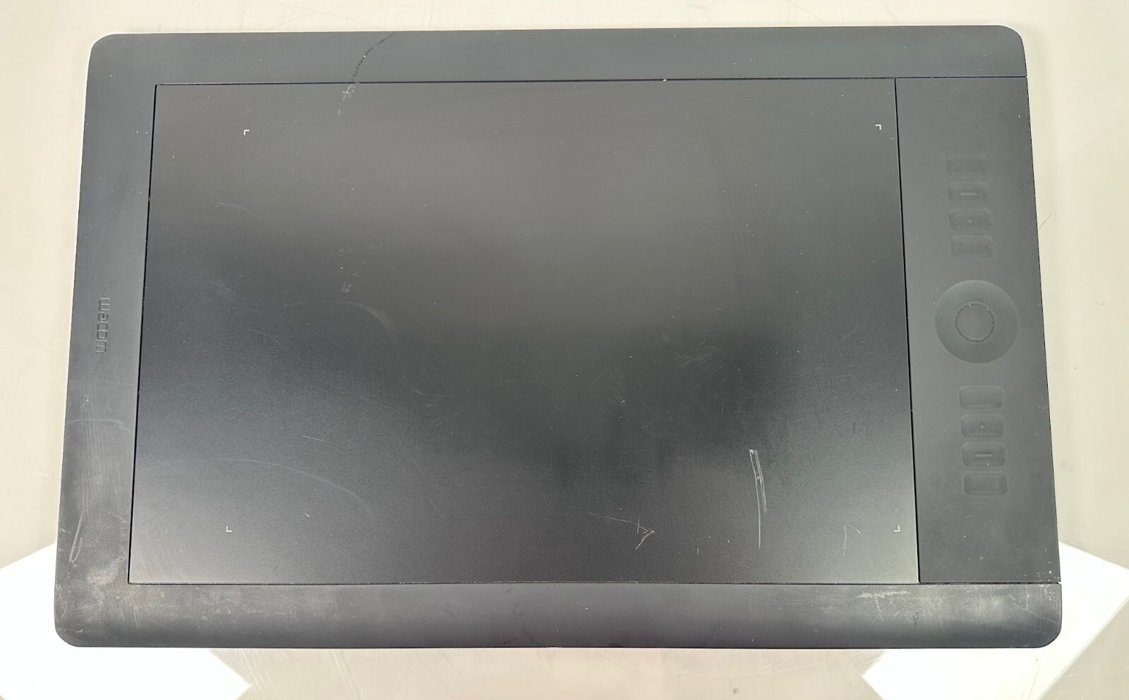 ワコム ペンタブレット intuos Pro Sサイズ PTH-451/K1（ワコム