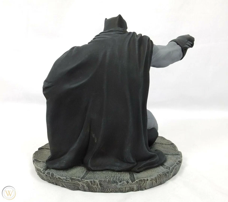 DC DIRECT BATMAN & ROBIN: EL CABALLERO OSCURO ATACA DE NUEVO ESTATUA #908 FRANK MILLER Foto 4 de 4