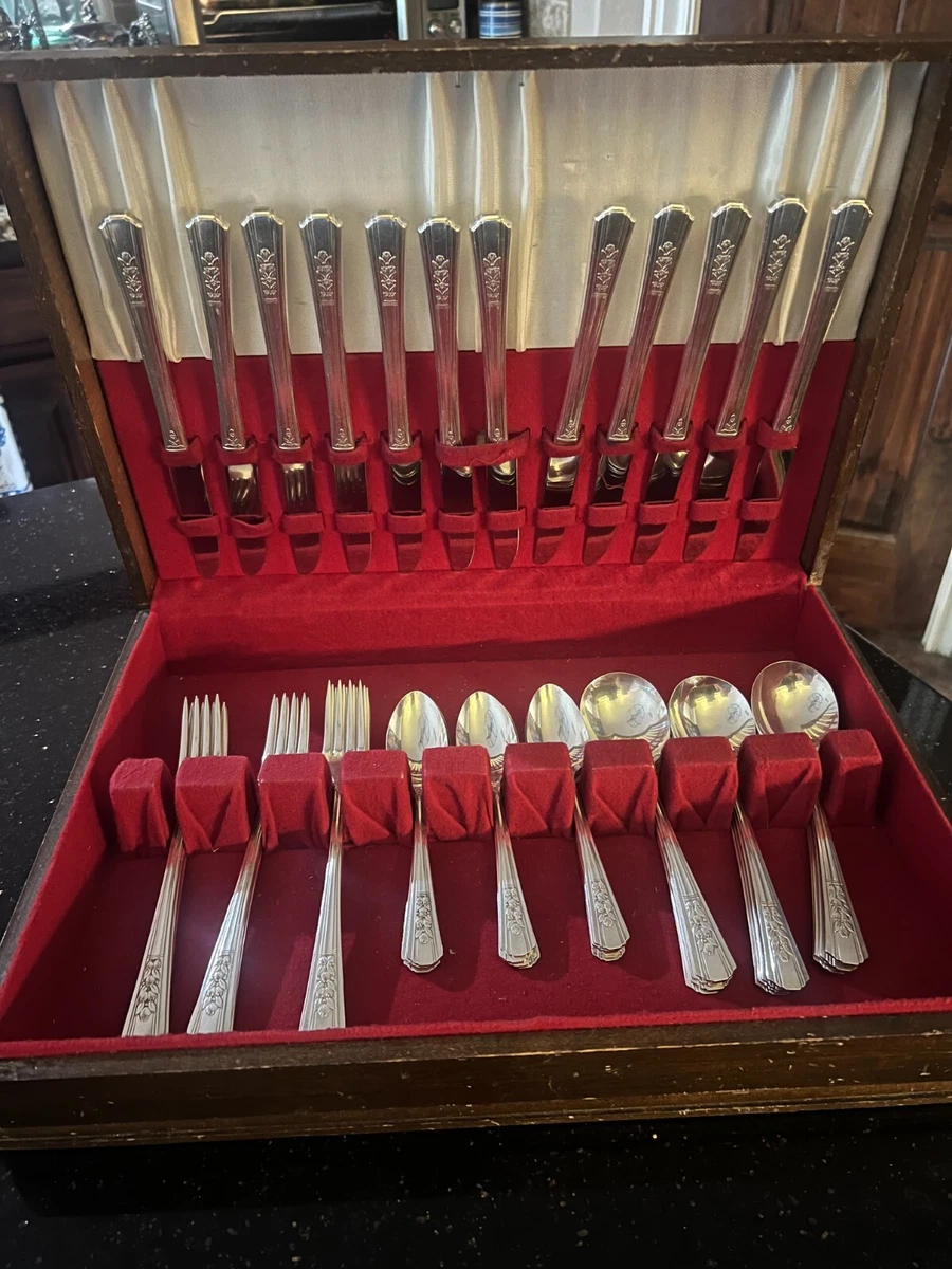 Wm. Rogers A 1900-1940 Antique US Silver-Plated Flatware Sets for