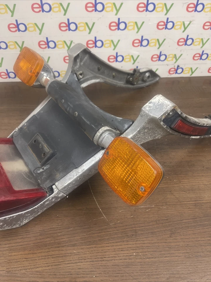 Suzuki GV 1200 1985 1986 Madura conjunto de cola de freno trasero marco OEM Foto 4 de 4