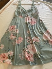 Flora Nikrooz Women's Lace Chemise Floral Nightgown Adjustable Straps SIZE MED