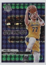 2024-25 Panini Mosaic Give and Go Green Mosaic Prizm Luka Doncic #4 0rc7
