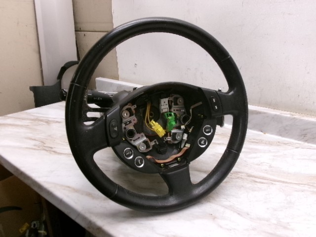 208142 03 to 08 Maserati Quattroporte M139 Steering Column & Wheel W/ Paddles